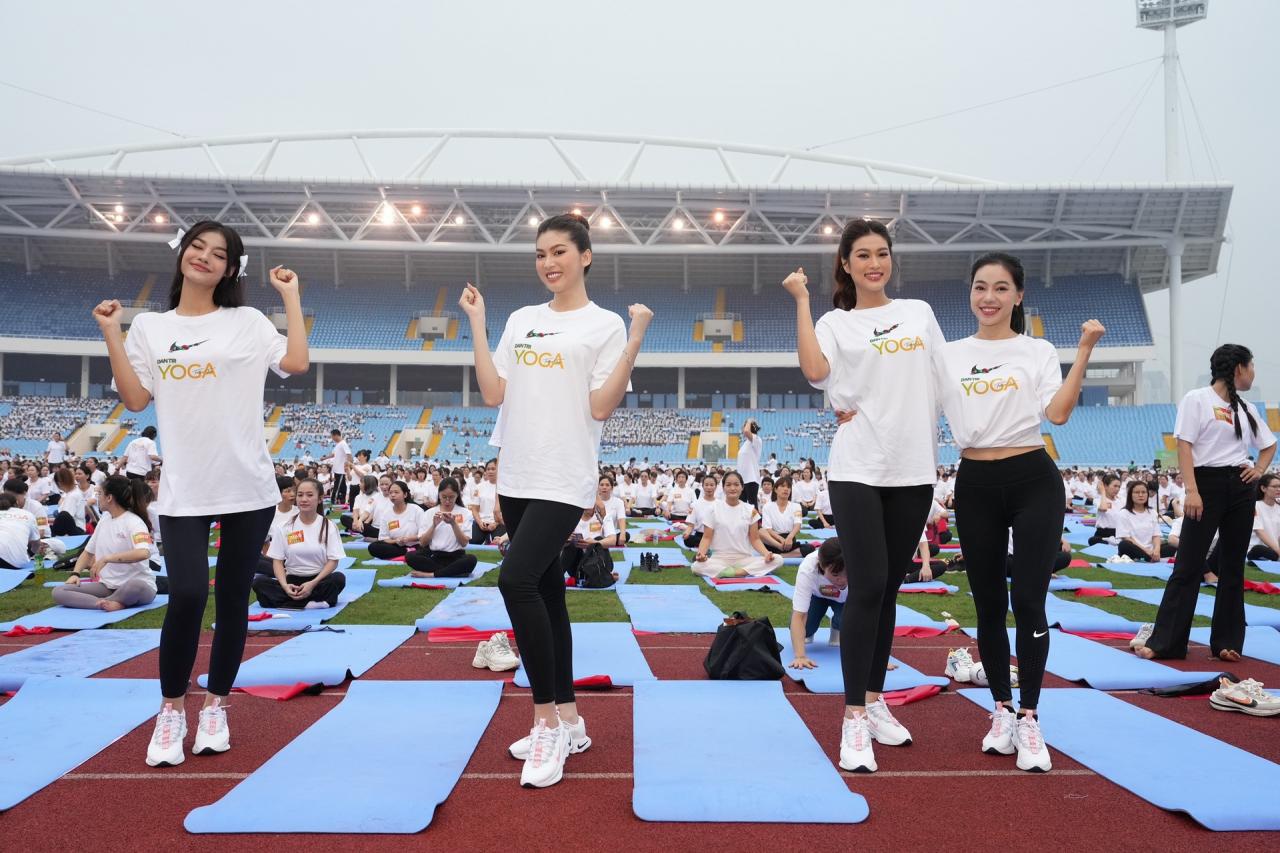 Dàn hoa hậu, á hậu khoe dáng xinh tươi tại Ngày hội yoga Dân trí - 6
