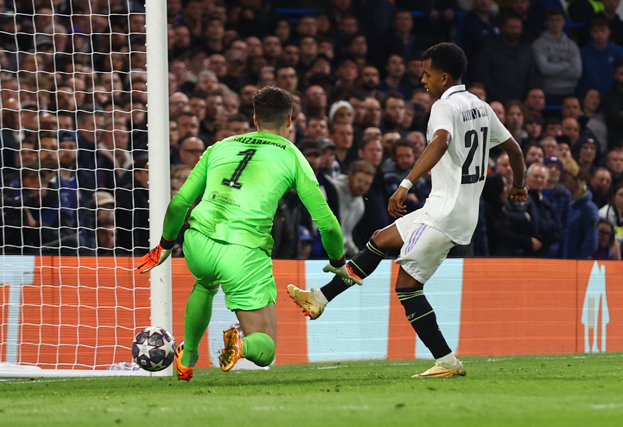 Pháo đài Stamford Bridge sụp đổ, Chelsea ngậm ngùi chia tay Champions League - Ảnh 4.