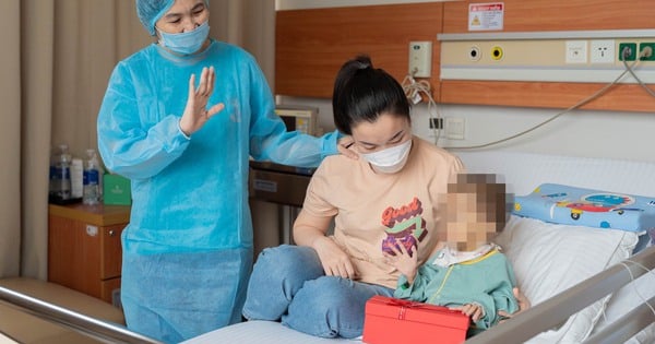 Une grand-mère fait don de son foie pour sauver sa petite-fille de 2 ans atteinte d'une insuffisance hépatique terminale