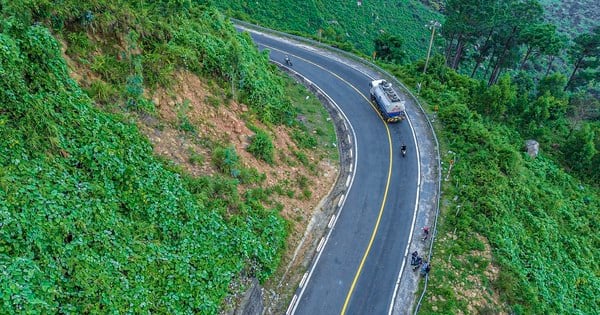 ចំណុចជាច្រើននៅលើ Hai Van Pass មានហានិភ័យខ្ពស់នៃការរអិលបាក់ដី។