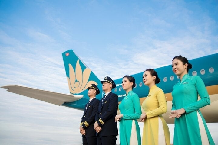 Авиакомпания Vietnam Airlines увеличивает число рейсов более чем на 1300, чтобы удовлетворить потребности людей в путешествиях во время Тэта.