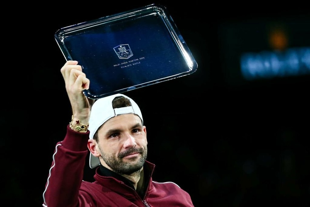 Dimitrov bật khóc vì thất bại, Djokovic tiến tới an ủi đối thủ - 3