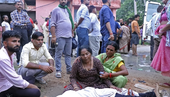 Tragedia en estampida en India: al menos 116 personas mueren