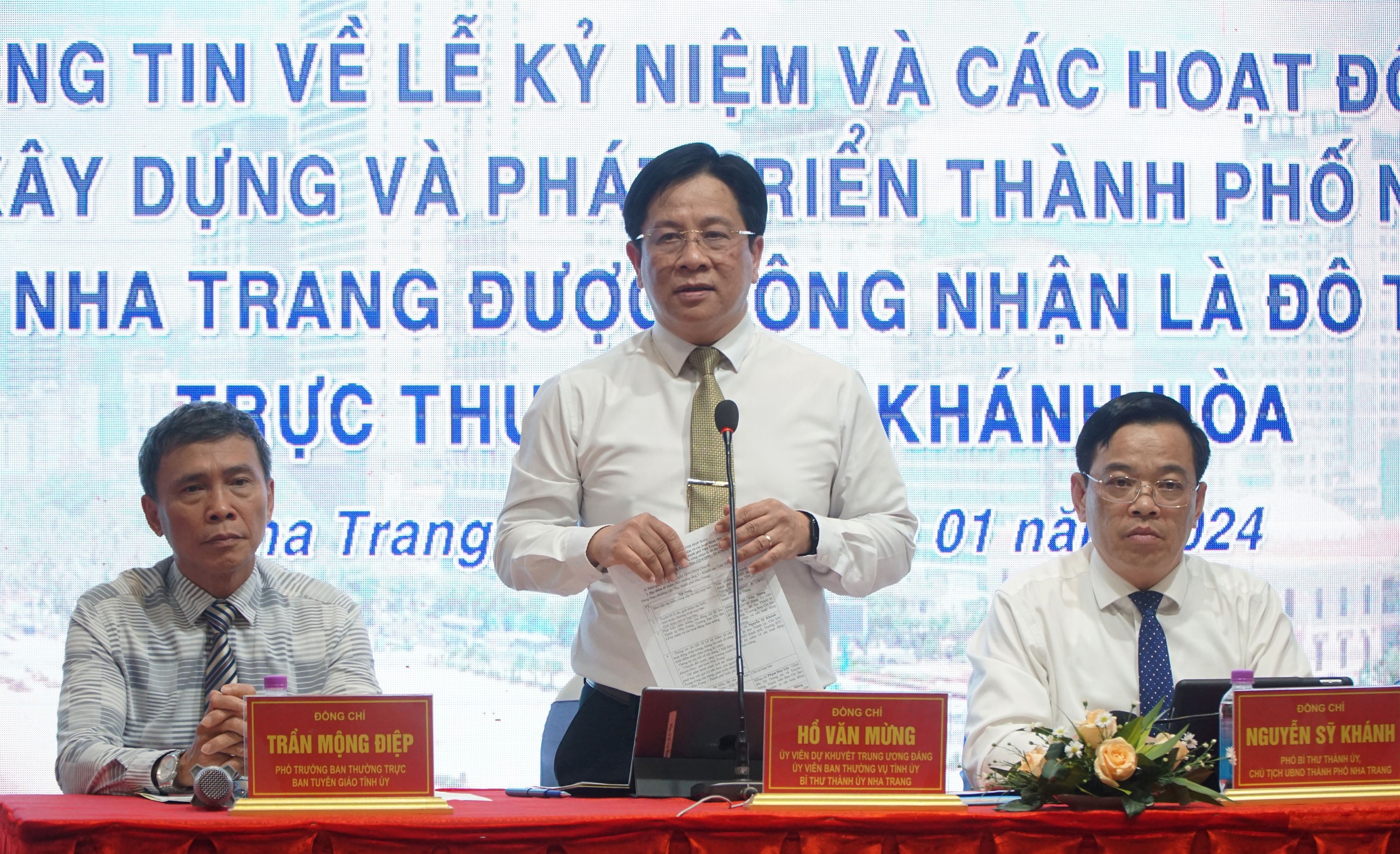 TP.Nha Trang công bố loạt sự kiện kỷ niệm 100 năm thành lập và phát triển- Ảnh 2.