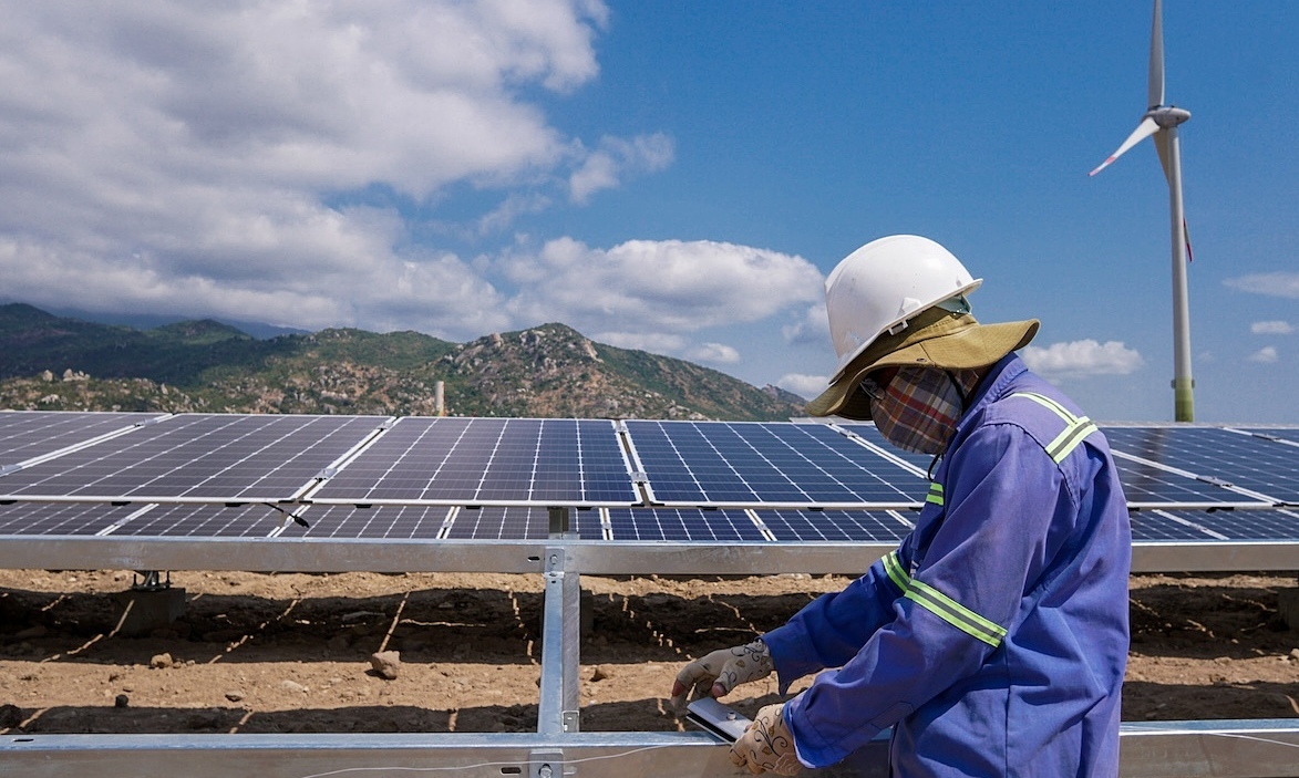 Inspector del Gobierno: El desarrollo de la energía solar supera muchas veces la planificación