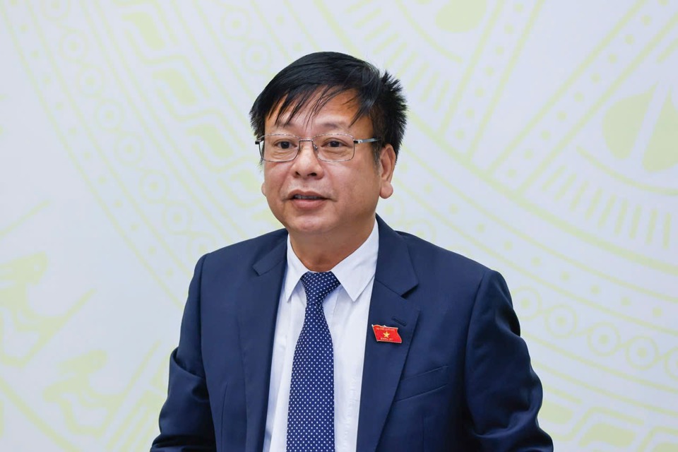 Deputy Secretary General of the National Assembly, Deputy Chairman of the National Assembly's Law Committee Nguyen Truong Giang spoke at the Press Conference