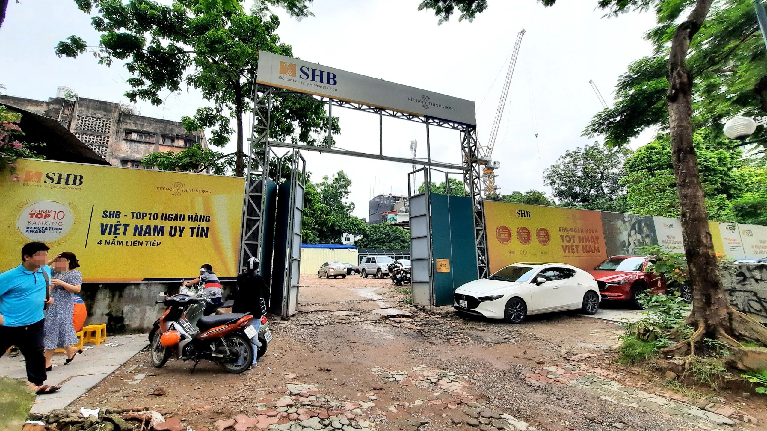 Đại biểu tiếp tục truy tiến độ dự án trên 