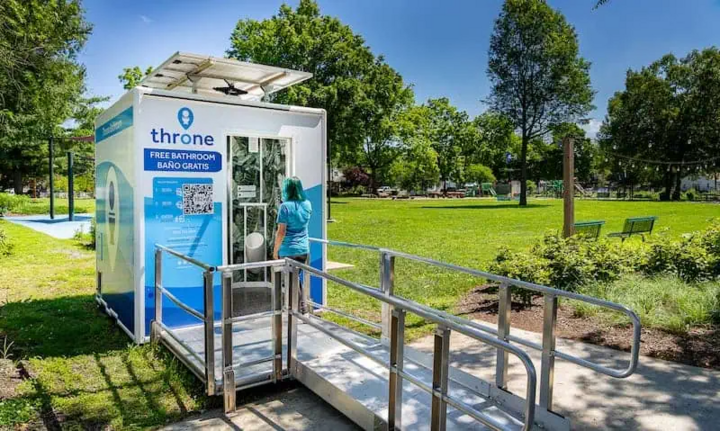 Thrones Company provides innovative, high-tech mobile restrooms with touchless operations, providing a modern and clean experience for users, convenient for public spaces such as parks and outdoor locations. (Photo: Cintas)