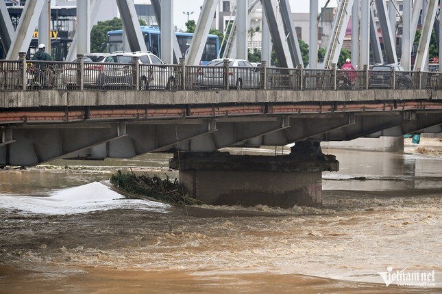 Hanoi retire le niveau d'alerte aux inondations II sur le fleuve Rouge dans 5 districts et villes photo 1