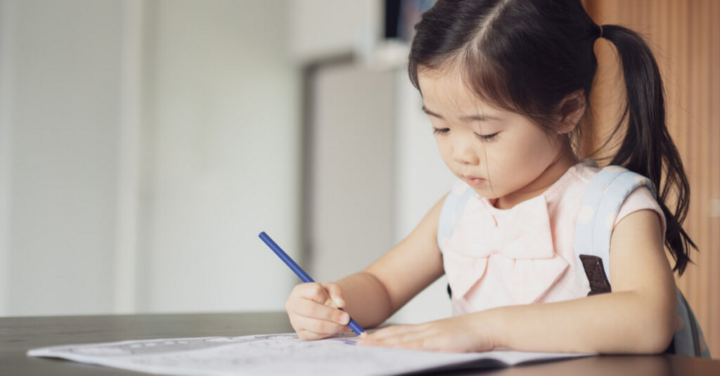 Forcer les enfants à s’entraîner à écrire magnifiquement leur crée un fardeau supplémentaire. (Illustration)