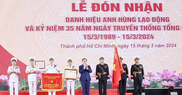 Đón nhận danh hiệu Anh hùng Lao động, Tân Cảng Sài Gòn ủng hộ 5 tỷ đồng vào Quỹ "Vì người nghèo"