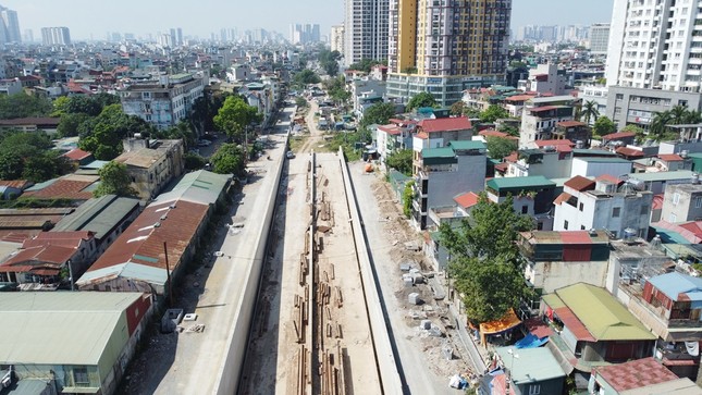 Wie ist der Tunnel unter der Giai Phong Straße nach zweijähriger Bauzeit? Foto 5