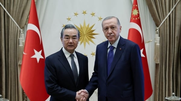 中国外相がトルコを訪問、二国間協力を強化