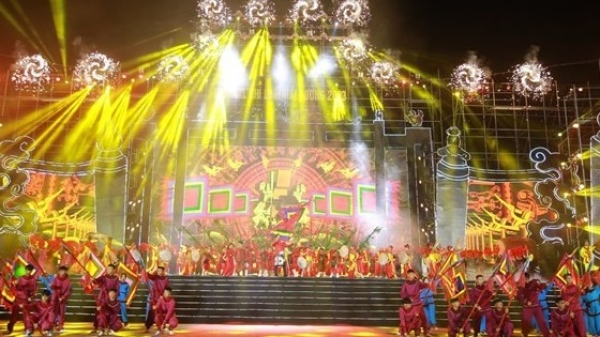 พิธีเปิดงาน Chi Linh-Hai Duong Festival 2023 ภายใต้แนวคิด “การบรรจบกันของแก่นสาร”