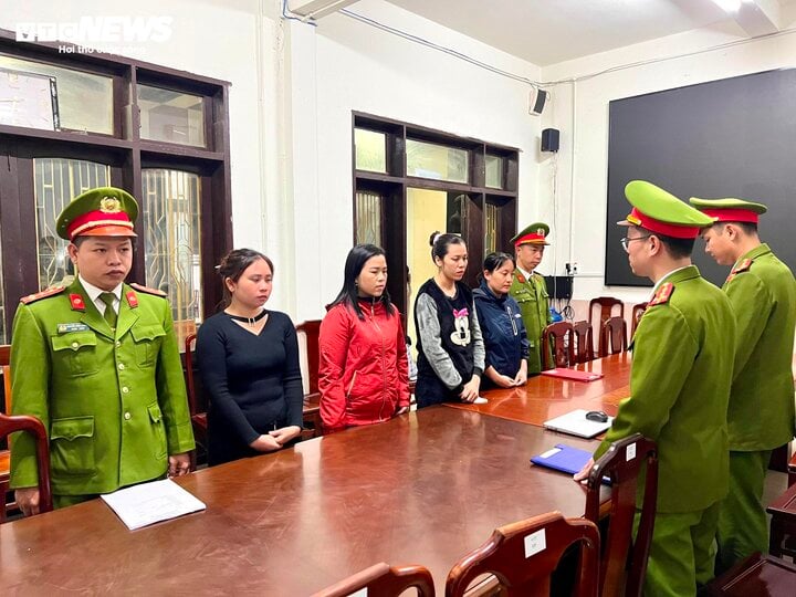 Chung, Huong, Huyen et Trang au moment des poursuites et de l'arrestation. (Photo : CACC)