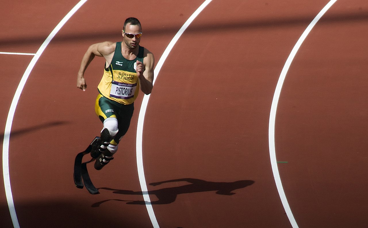 Le champion handicapé Oscar Pistorius décède après 11 ans de meurtre de ses deux petites amies (photo 3)