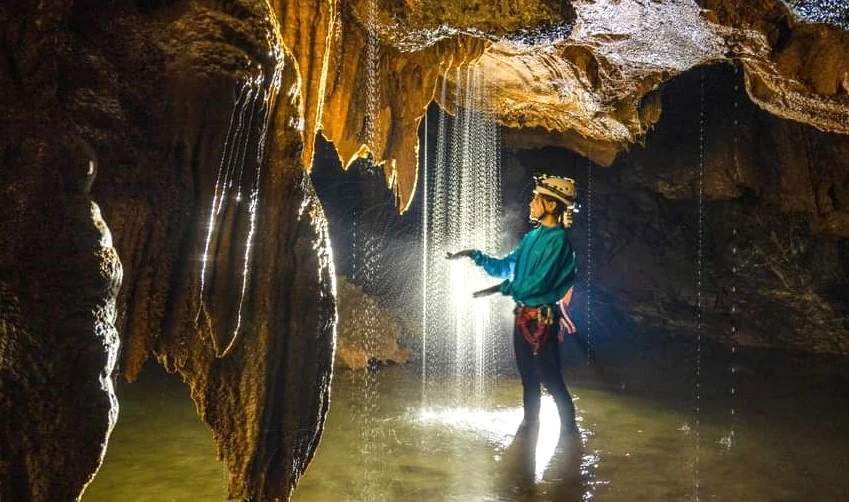 Thiếu vé máy bay, doanh nghiệp ở Quảng Bình mở tour du lịch bằng xe giường nằm