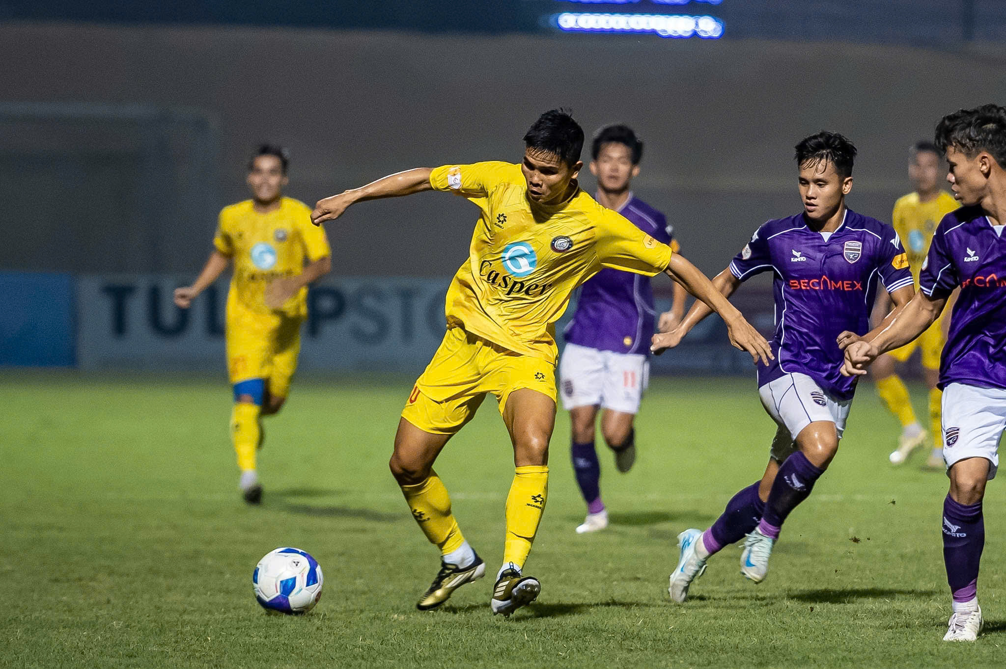 Những cuộc đấu trí làm bùng nổ V-League: Thương hiệu ‘tướng’ tài sẽ là đây chứ đâu!- Ảnh 3.