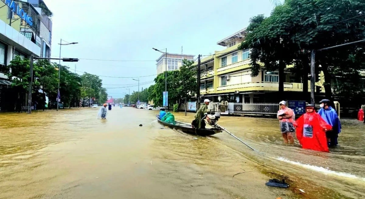 ក្រសួងឧស្សាហ៍កម្ម និងពាណិជ្ជកម្ម ចេញទូរលេខ ស្តីពីការឆ្លើយតបជាសកម្មចំពោះ និងដោះស្រាយឱ្យបានឆាប់រហ័សនូវផលវិបាកនៃទឹកជំនន់នៅតំបន់កណ្តាល