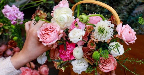 Les avis sont partagés à propos de l’annonce faite par certains directeurs d’école selon laquelle ils n’accepteront pas de fleurs ni de cadeaux le 20 novembre.