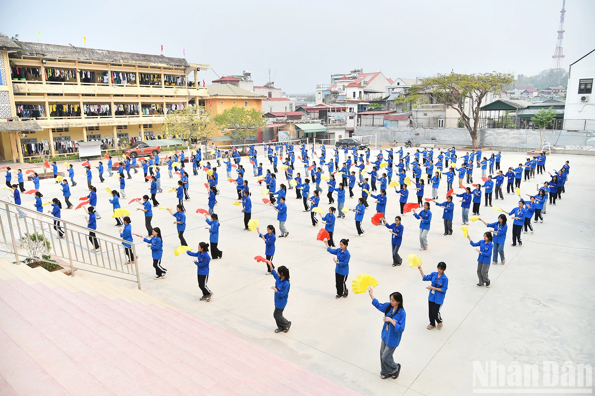 [ภาพ] บ้านนักเรียนกลุ่มชาติพันธุ์น้อยบนที่สูง ภาพที่ 6