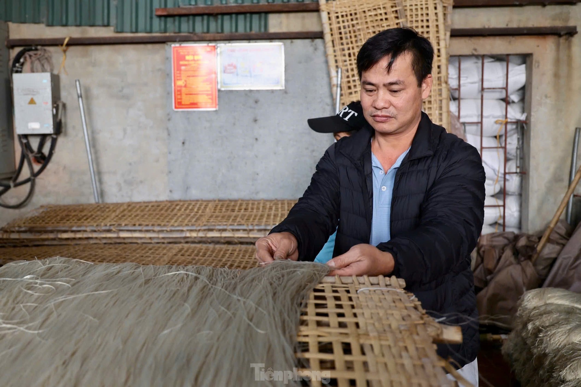 Bustling with Tet in Hanoi's famous vermicelli village photo 7