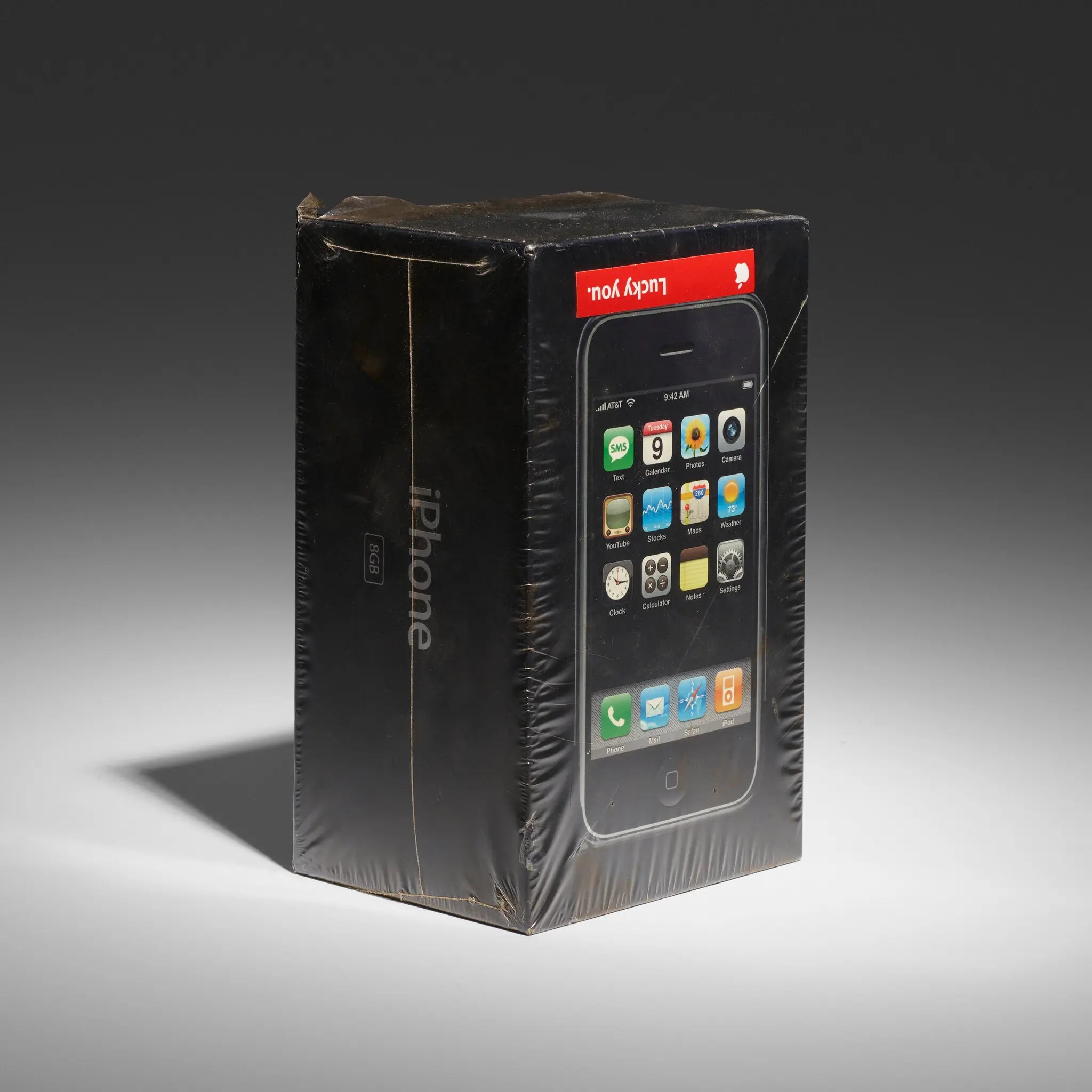 Mundo - Un iPhone de primera generación con embalaje original se subasta con un precio inicial de 32.000 USD