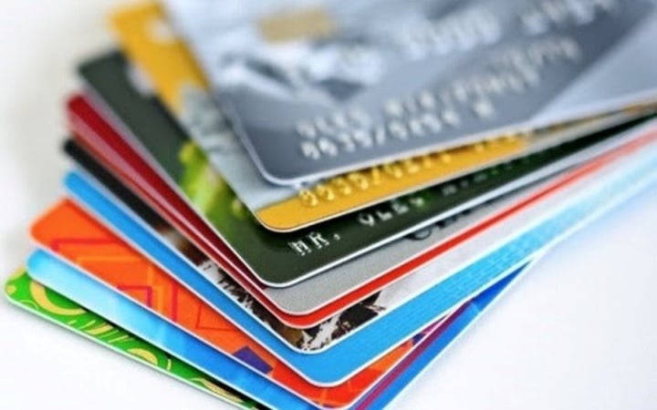 Customers need to lock their cards immediately after discovering their ATM cards are lost. (Illustration photo)