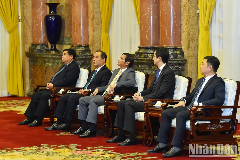 [Photo] Le président Vo Van Thuong reçoit le Premier ministre de la République démocratique populaire lao Sonexay Siphandone photo 5