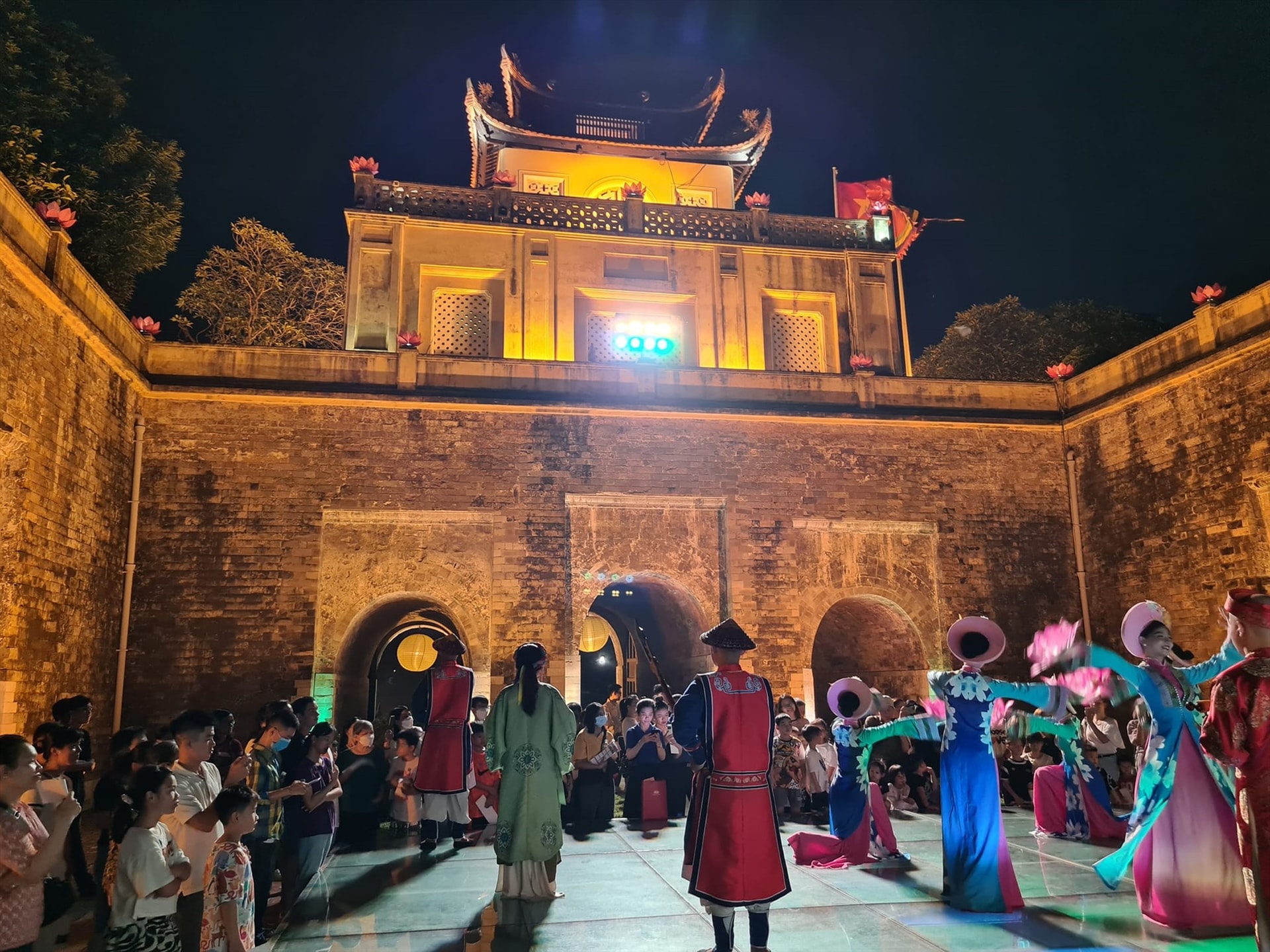 Promoting the value of Thang Long Imperial Citadel