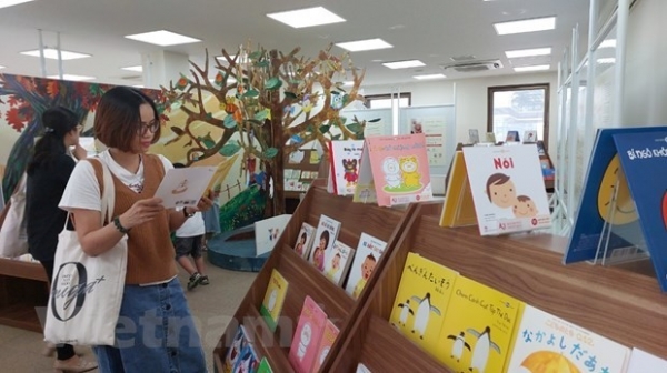 100 original Japanese Ehon comic books come to Vietnam