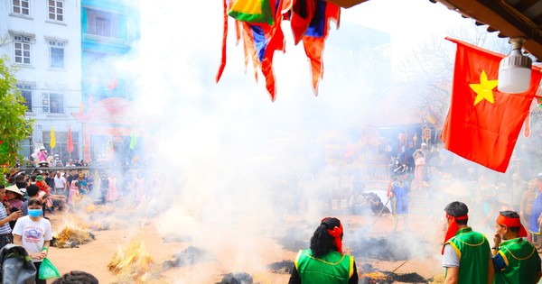 Concurso único de elaboración de fuego y preparación de arroz en pueblos suburbanos de Hanoi