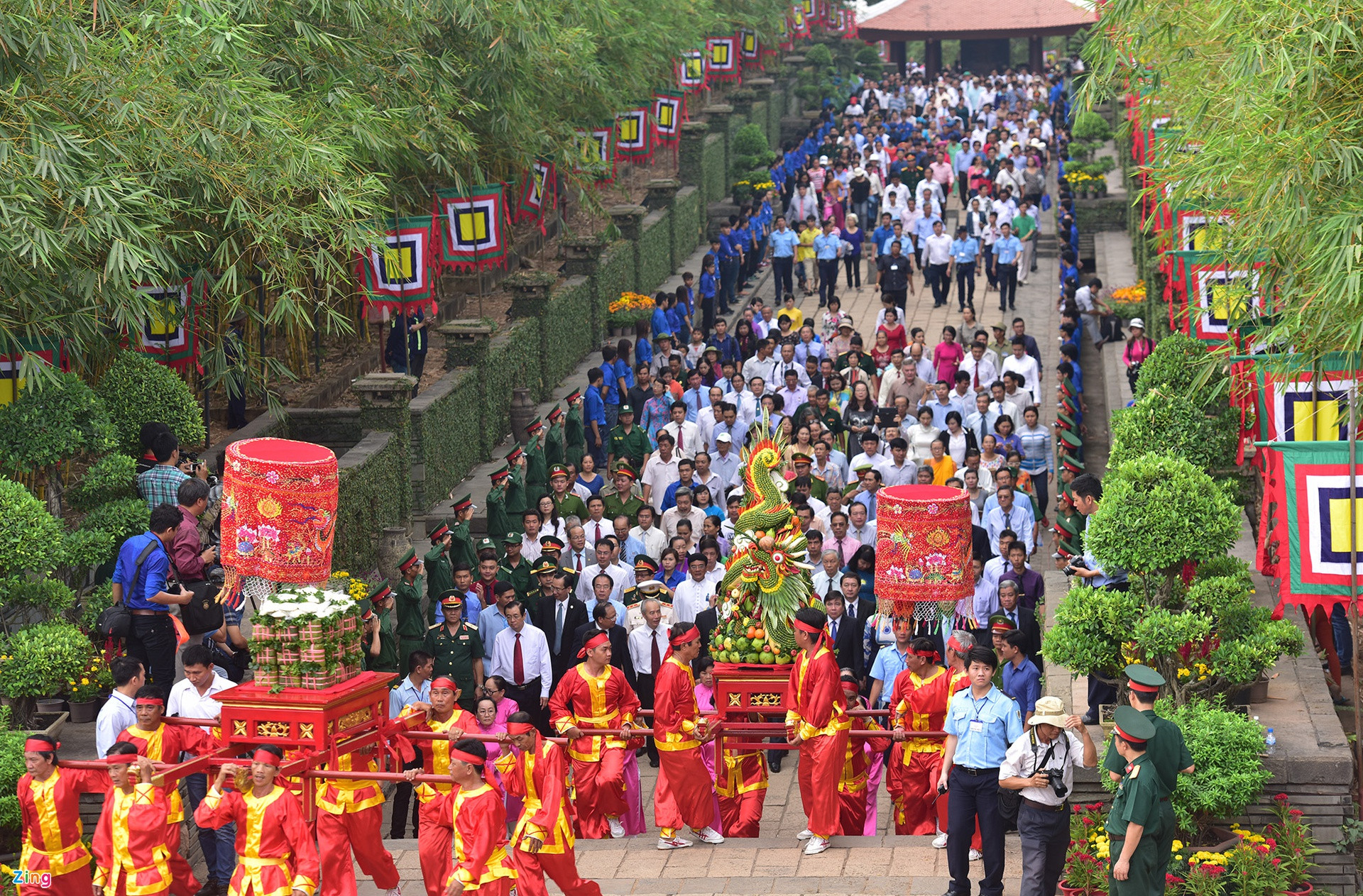 Lễ hội đền Hùng thu hút 1,5 triệu lượt khách/tuần