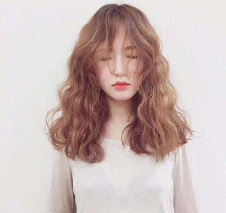 ทรงผมสำหรับคนหน้ารูปตัว U ให้หน้าดูสวยสง่าและน่าดึงดูดมากขึ้น - 3