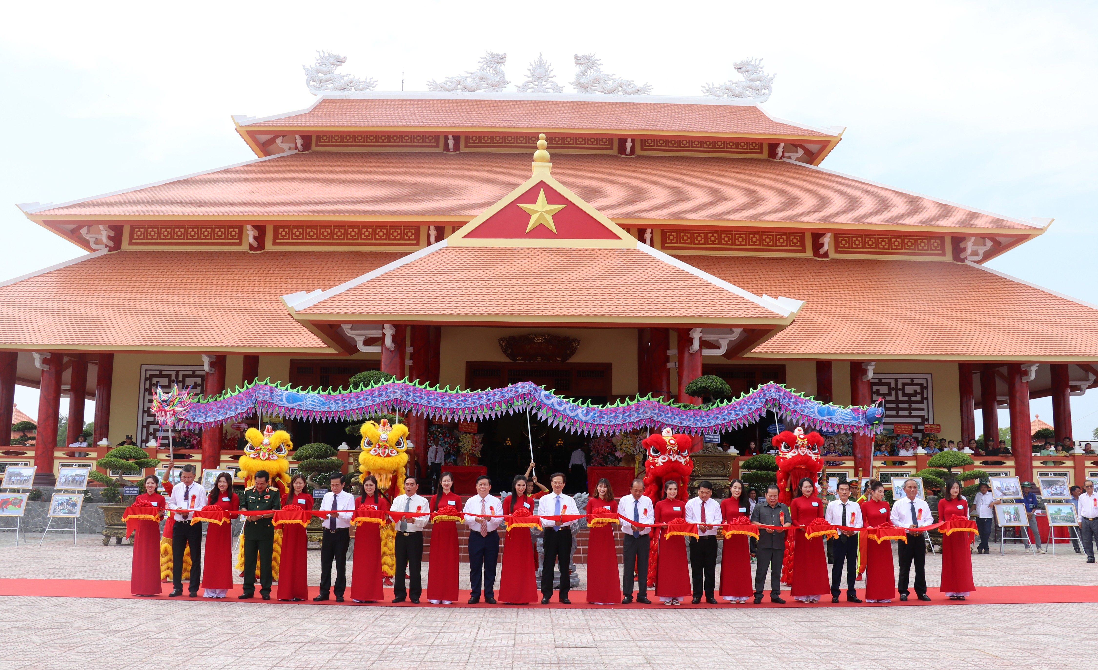 Événement - Kien Giang : Inauguration du site des vestiges de guerre de la forêt de Bang Bien Phu Melaleuca et du temple des martyrs héroïques