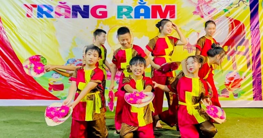 Organizing the Mid-Autumn Festival 2023 for children ensures safety and health