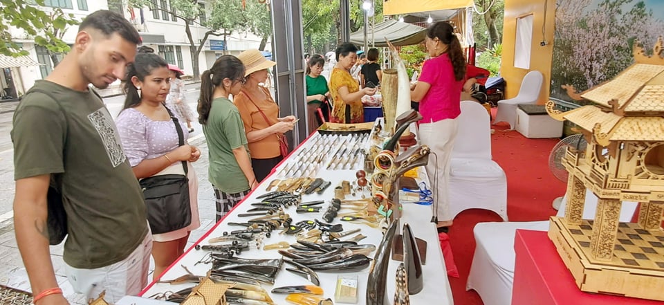 Le Festival d'Automne de Hanoi 2024 attire 50 000 visiteurs - Photo 1