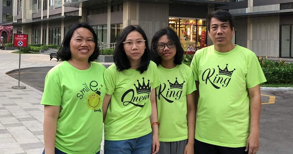 Family of 4 competes in KPNest chess tournament