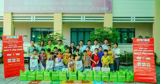 Organized a program for 200 disadvantaged children from 4 shelters