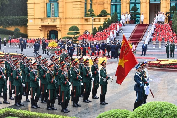 Tổng Bí thư Nguyễn Phú Trọng đón Tổng Bí thư, Chủ tịch Tập Cận Bình