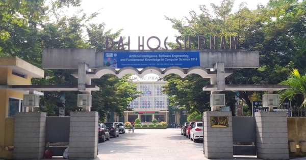 Một nữ sinh đột quỵ khi đang ngồi học