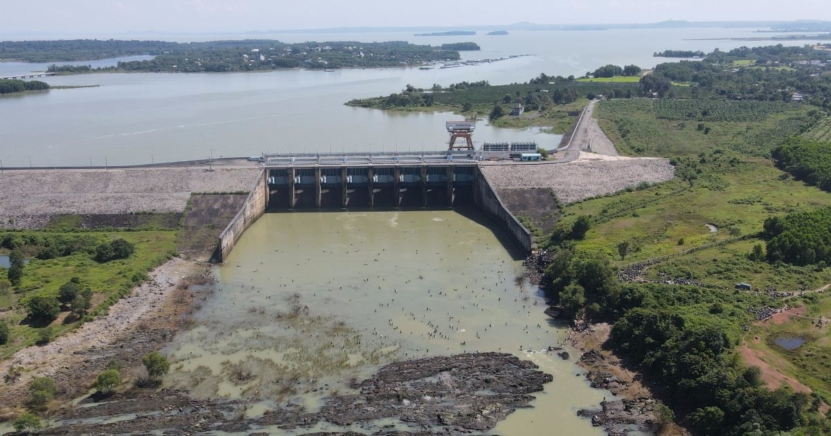 南部最大の水力発電用貯水池が洪水を放流、ホーチミン市と2省に洪水警報