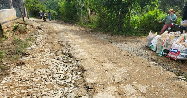 La construcción de una central hidroeléctrica daña las calles residenciales de Kon Tum