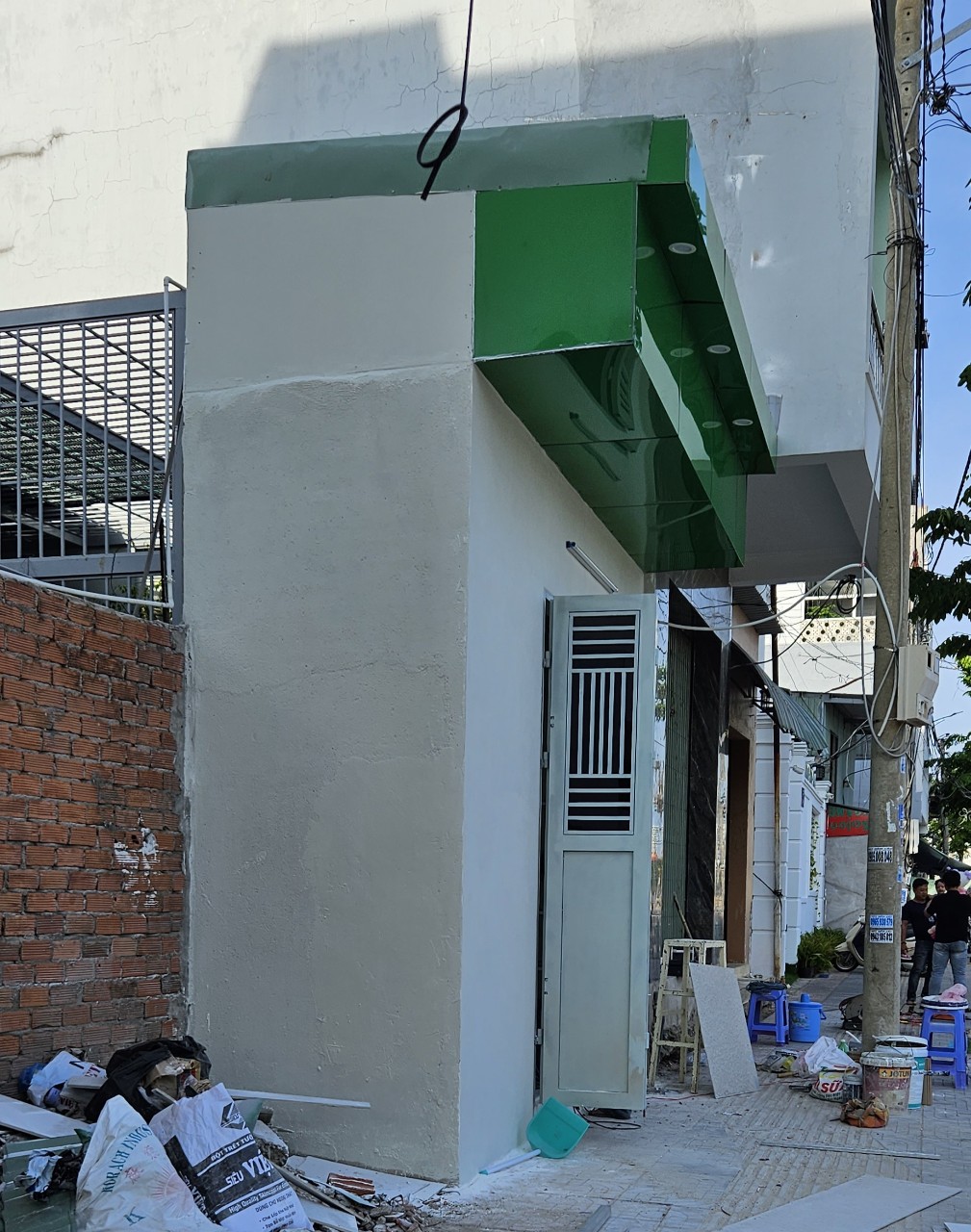 Cận cảnh nhà siêu mỏng xây trái phép tại Vũng Tàu - Ảnh 1.