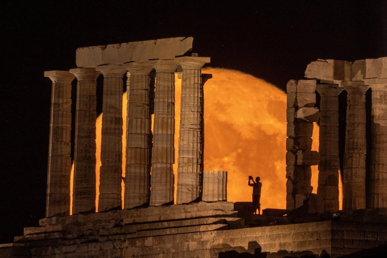 [Photo] Admirez la première super lune de 2023 photo 1