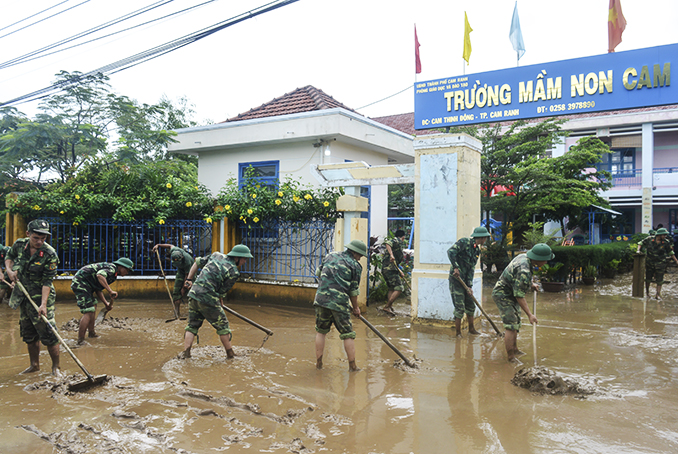 Officers and soldiers of the unit participate in overcoming the consequences of natural disasters in the stationed area.