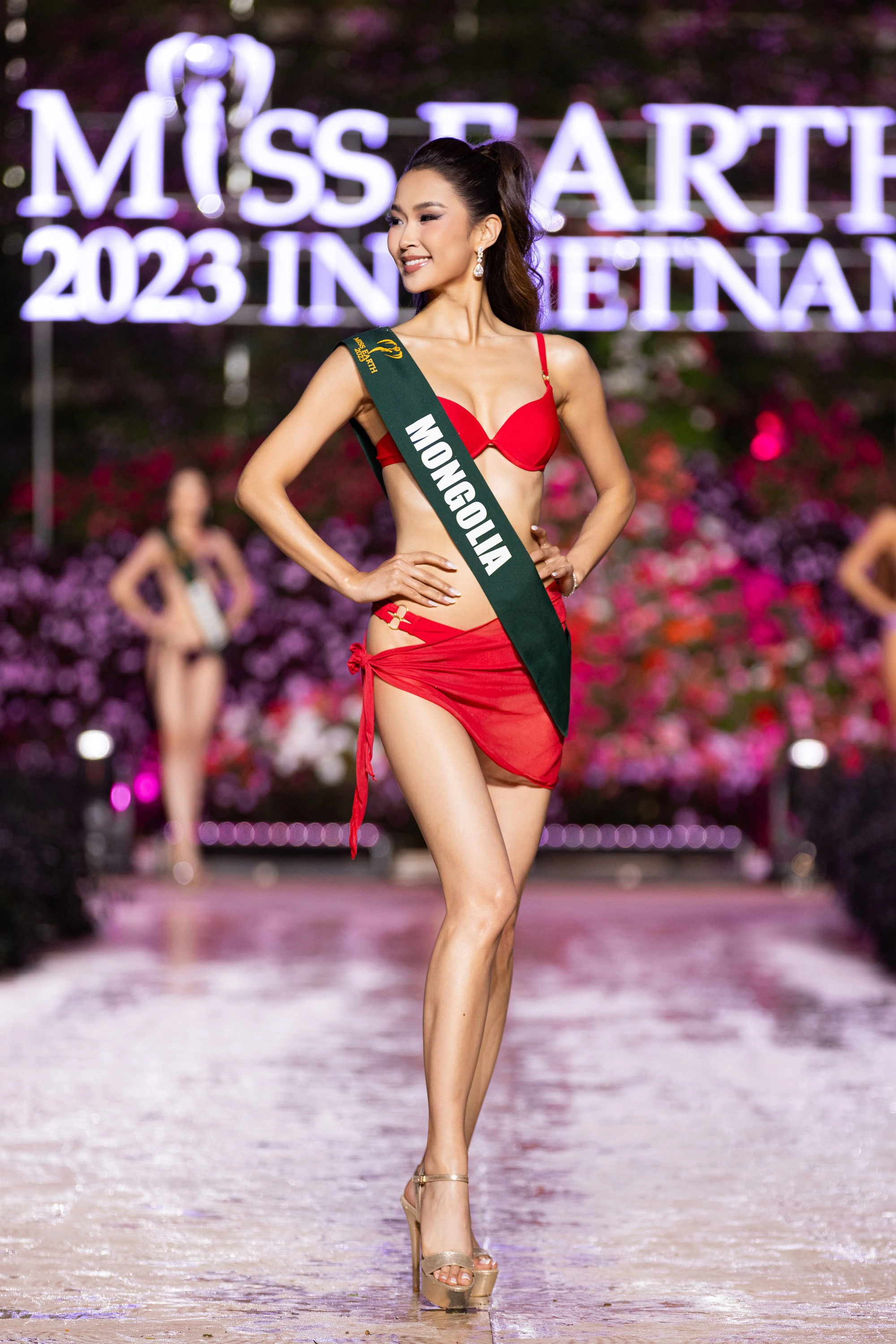 Dàn người đẹp Miss Earth 2023 khoe dáng nóng bỏng với bikini dưới trời lạnh 15 độ - Ảnh 22.