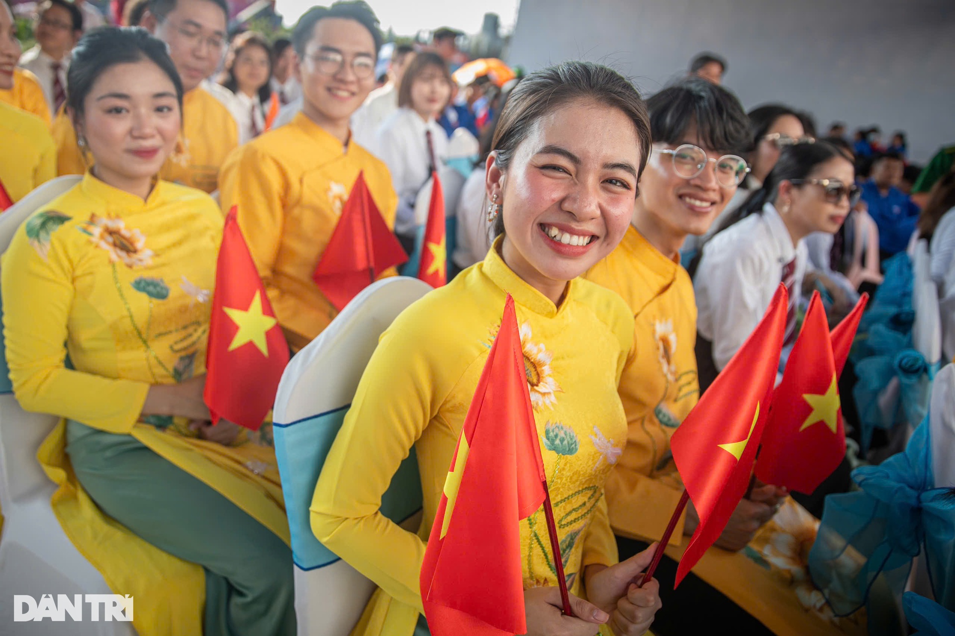 Tàu thanh niên Đông Nam Á và Nhật Bản cập bến TPHCM sau 5 năm vắng bóng - 2