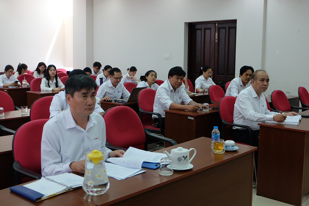 La province de Bao Long An s'entraîne à la propagande pour construire le Parti et étudier et suivre l'idéologie morale de Ho Chi Minh, photo 1