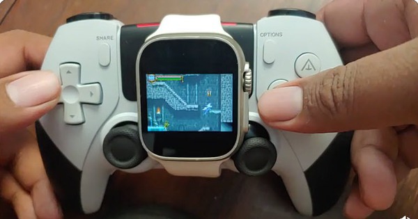 Apple Watch chạy Android và chơi được Game Boy